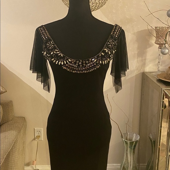 David Meister Black Maxi Dress with Embellished Neckline size 2 - Picture 4 of 9